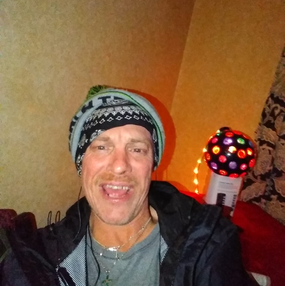 Meet your Posher, James - Picture 1 of 1